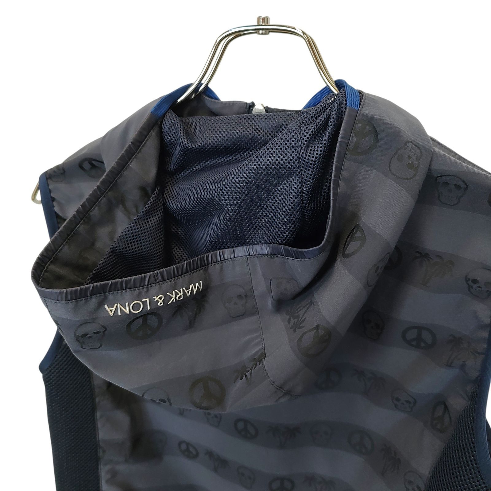 MARK AND LONA ゴルフベスト フード付き 【公式通販】