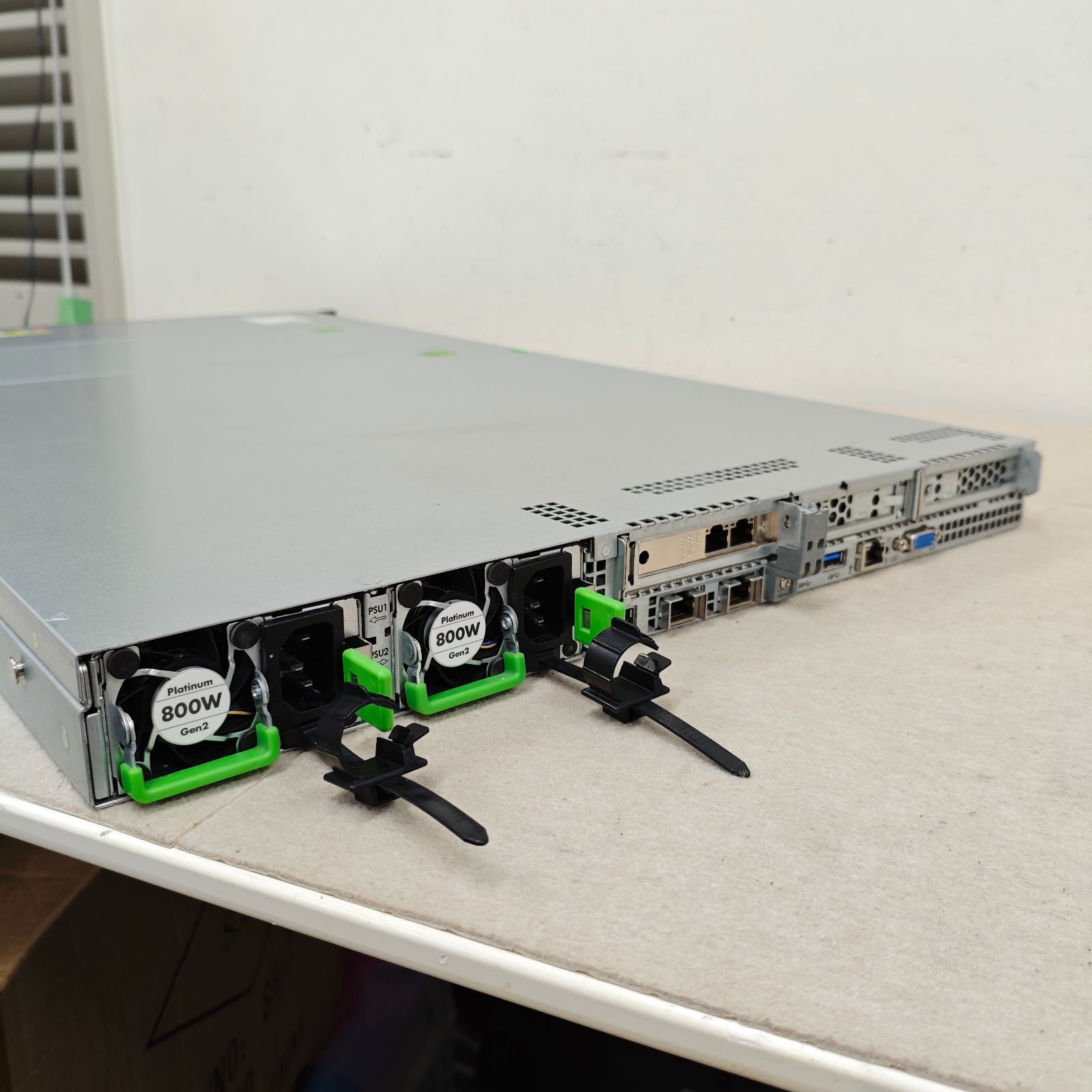 万世商会ラックサーバー入門 WindowsServer版 Fujitsu Primergy RX2530 M2 Xeon E5-2660v4x2 DDR4 32GB SAS HDD300GB×4 WindowsServer 2025 試用版 み