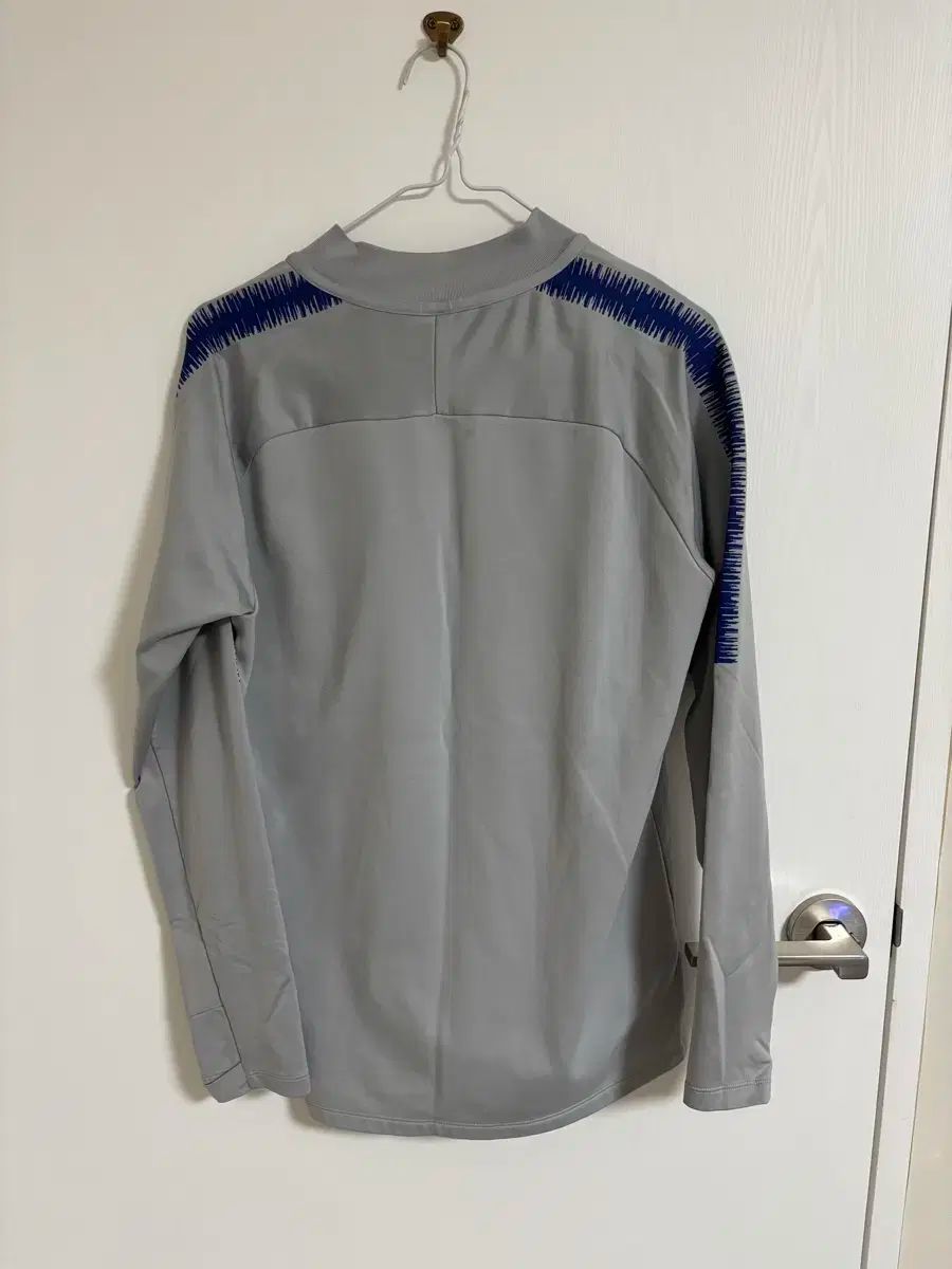 チェルシー トレーニング トップス チェルシー レプリカユニフォーム