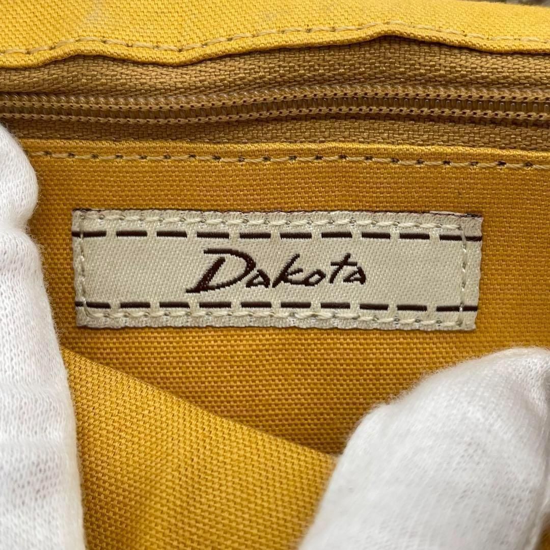 良品】Dakota キューブ ショルダーバッグ 斜めがけ ポシェット