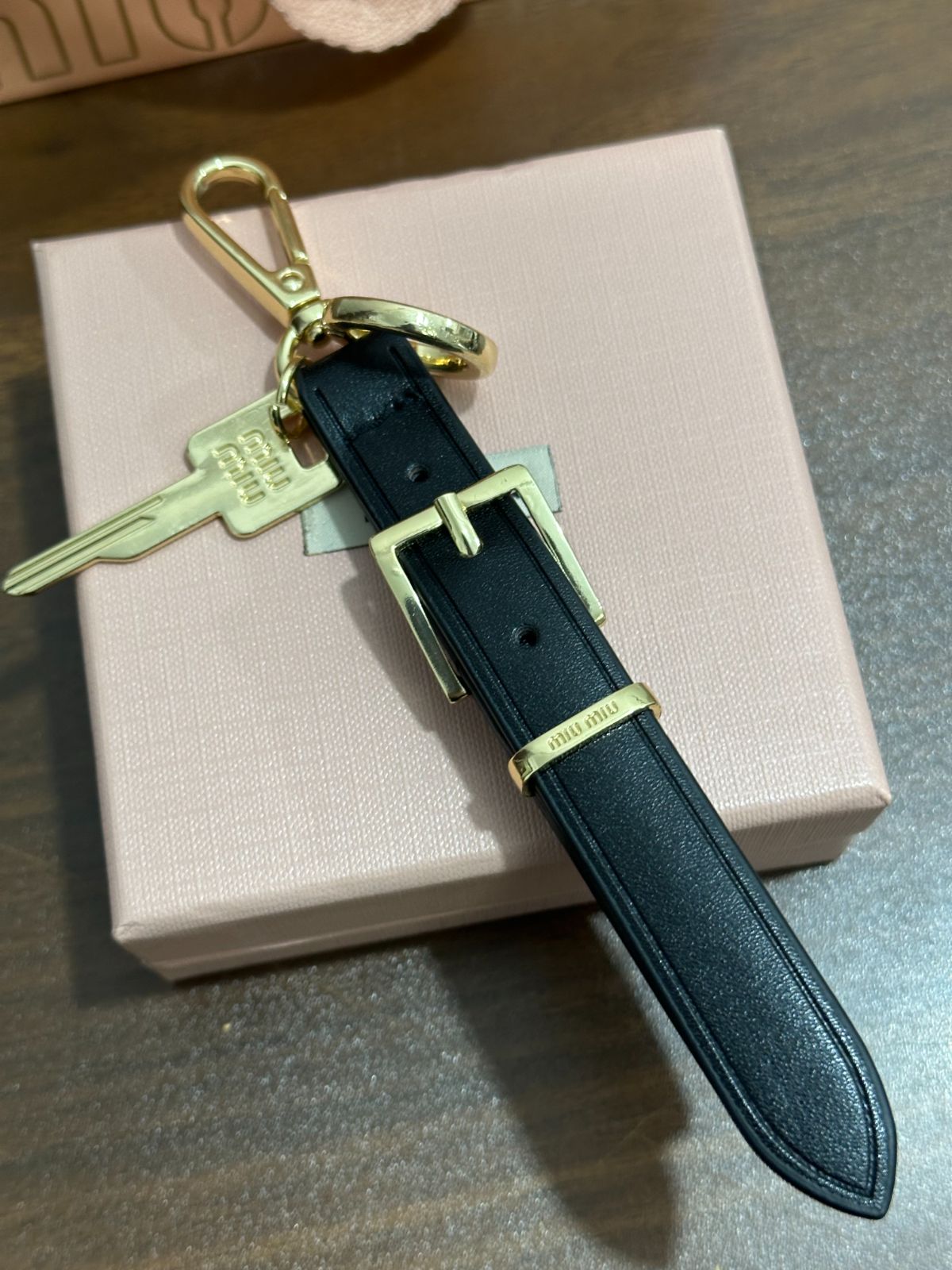 Miu Miu Black Leather Keyring 金子綾