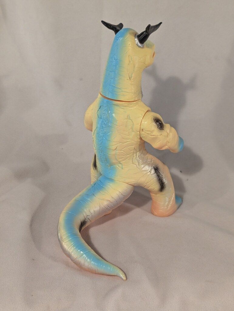 ウルトラセブン エレキング ブルマァク Amazon.co.jp: ブルマァク エレキング ソフビ 当時物