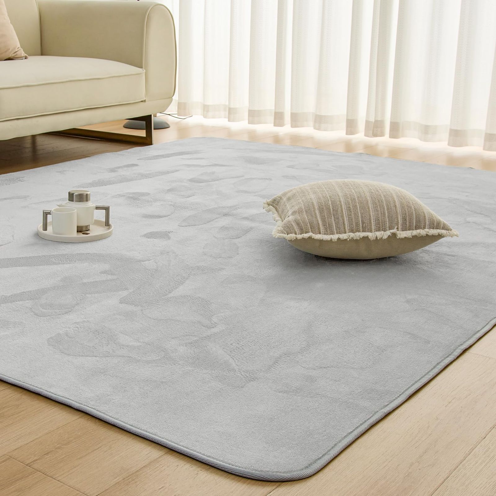 新品 Mensu カーペット ライトグレー 135×185cm 絨毯【至極の肌触り】