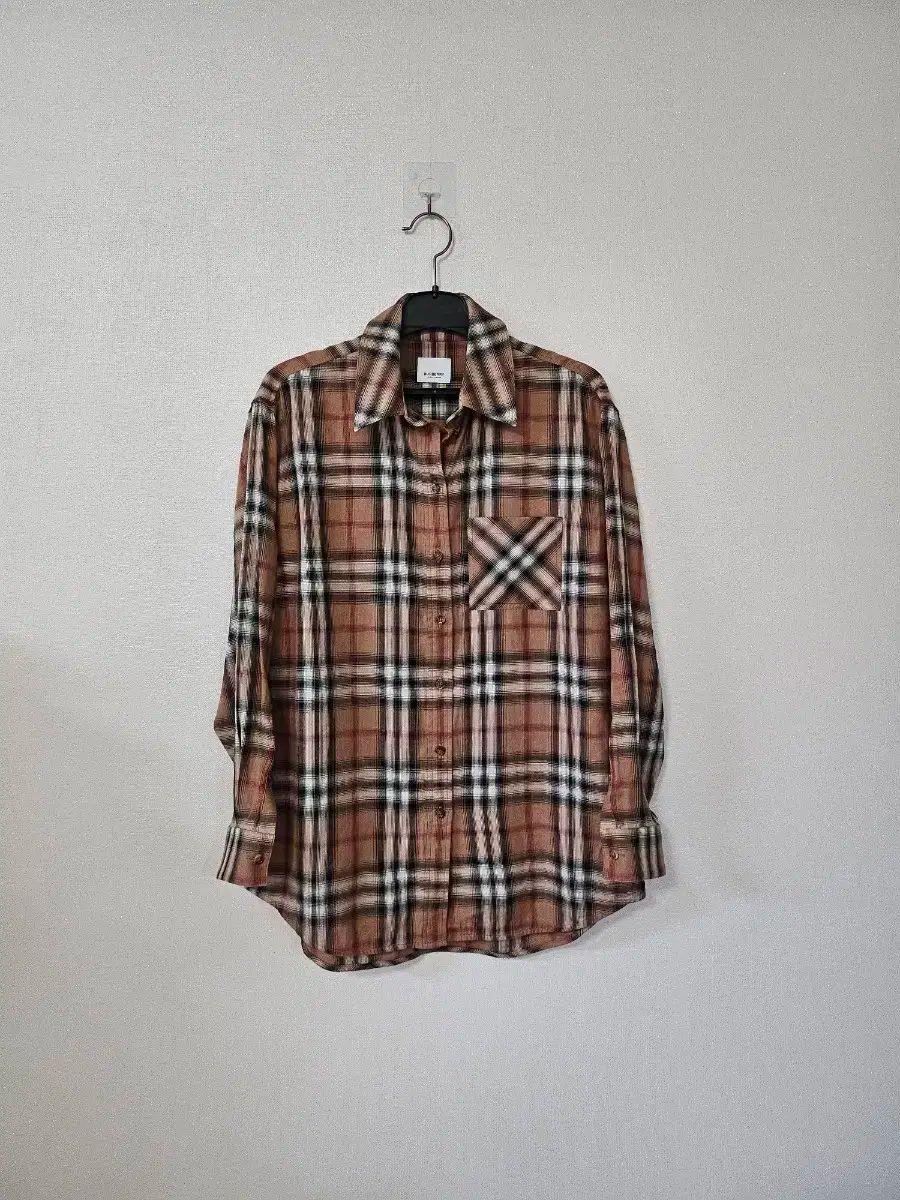 本物のバーバリー メンズTシャツ