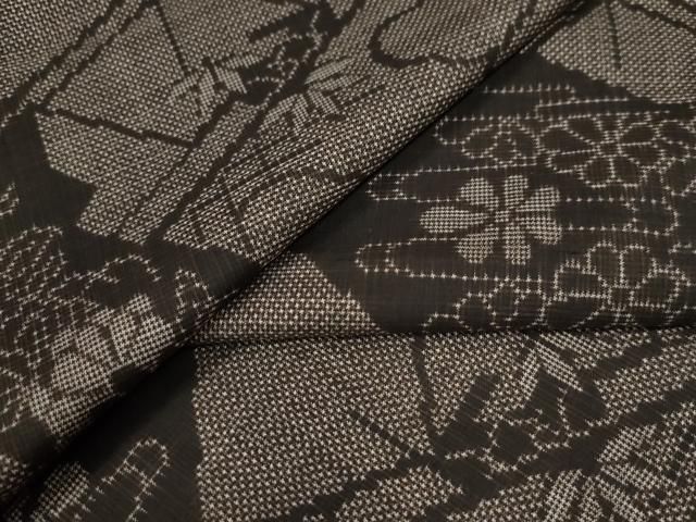 平和屋着物○本場大島紬 7マルキ 吉祥草花文 正絹 逸品 CAAW7666yc