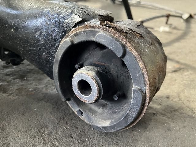 NHP10 リアアクスルビーム