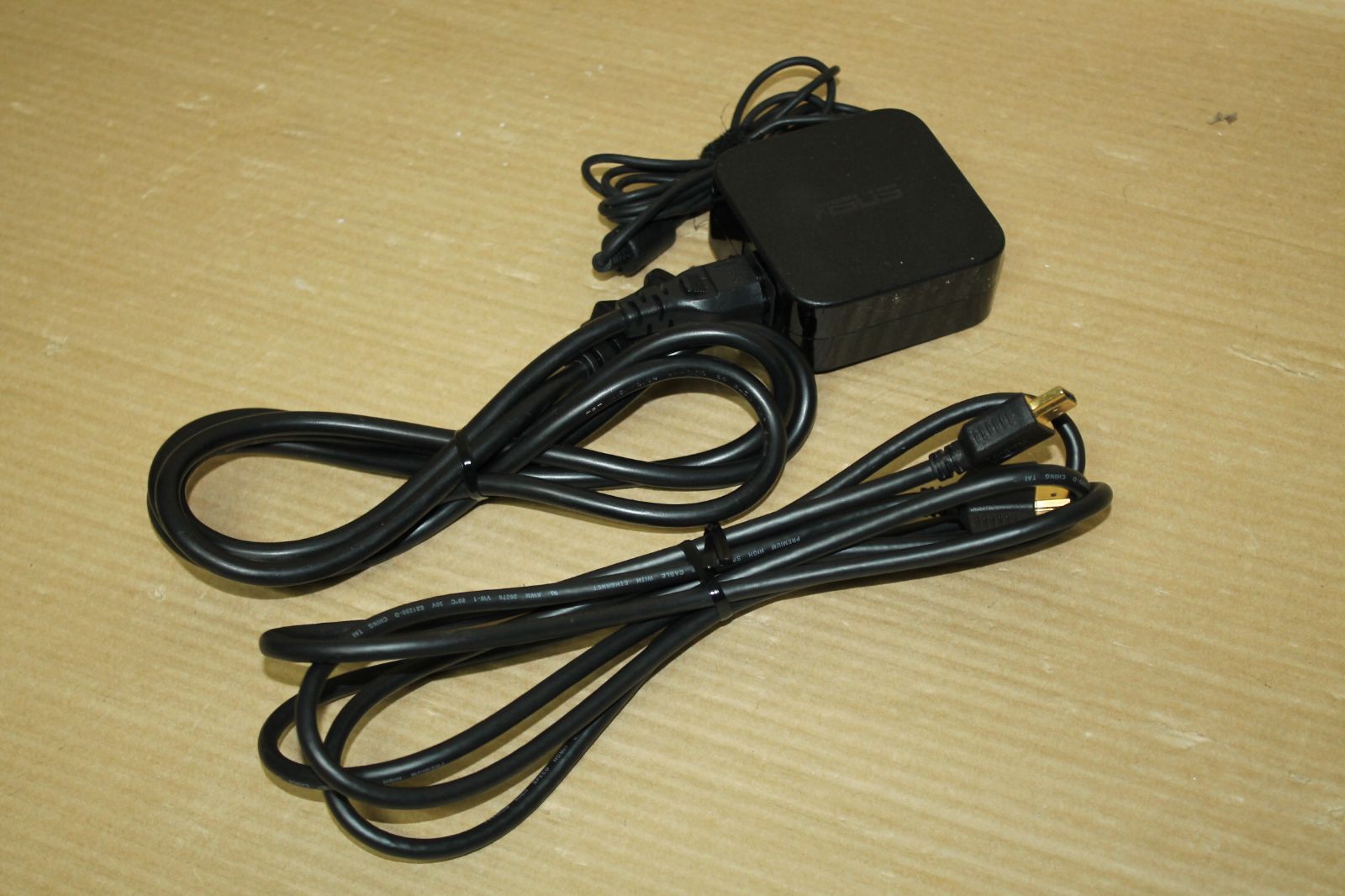 GamePlus機能搭載液晶ディスプレイ VA32AQ