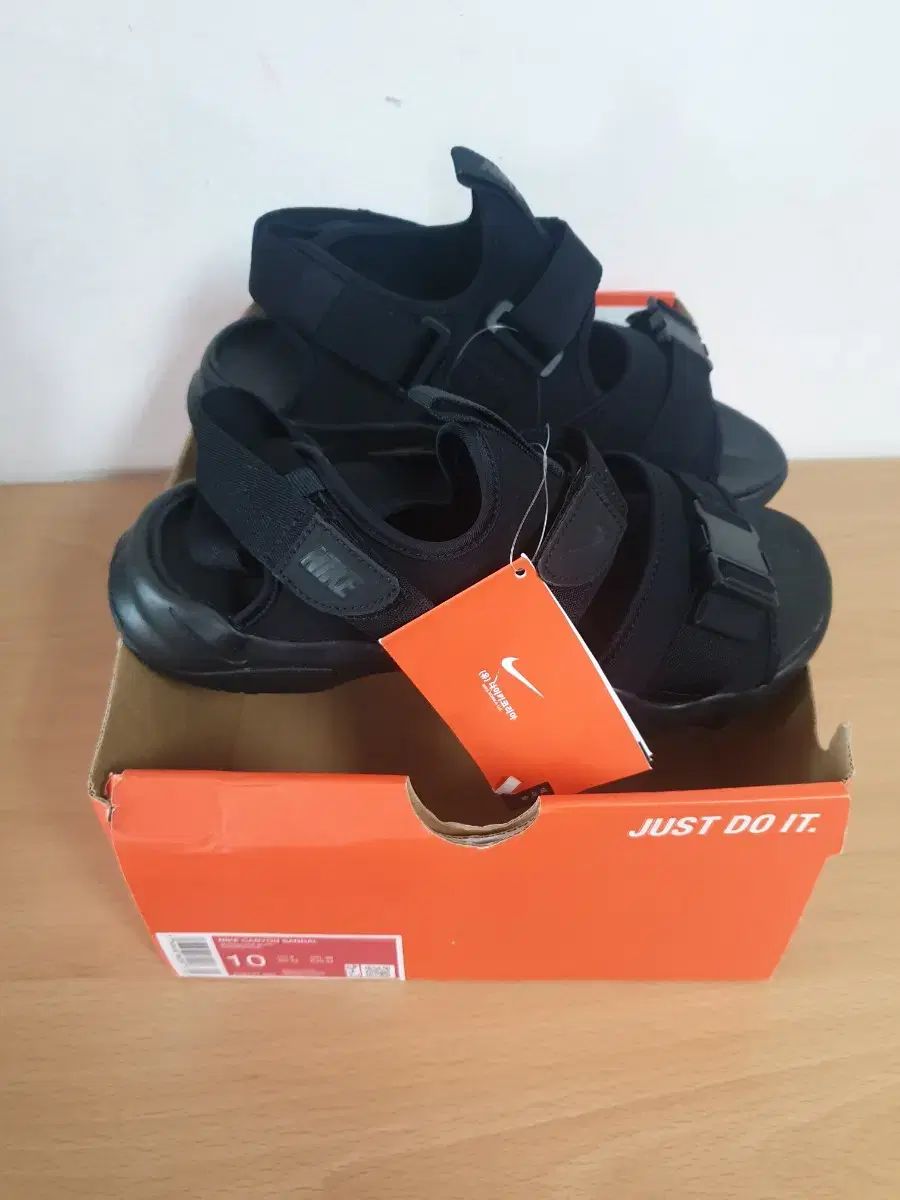 今だけ NIKE ナイキ キャニオン メンズ サンダル 280サイズ