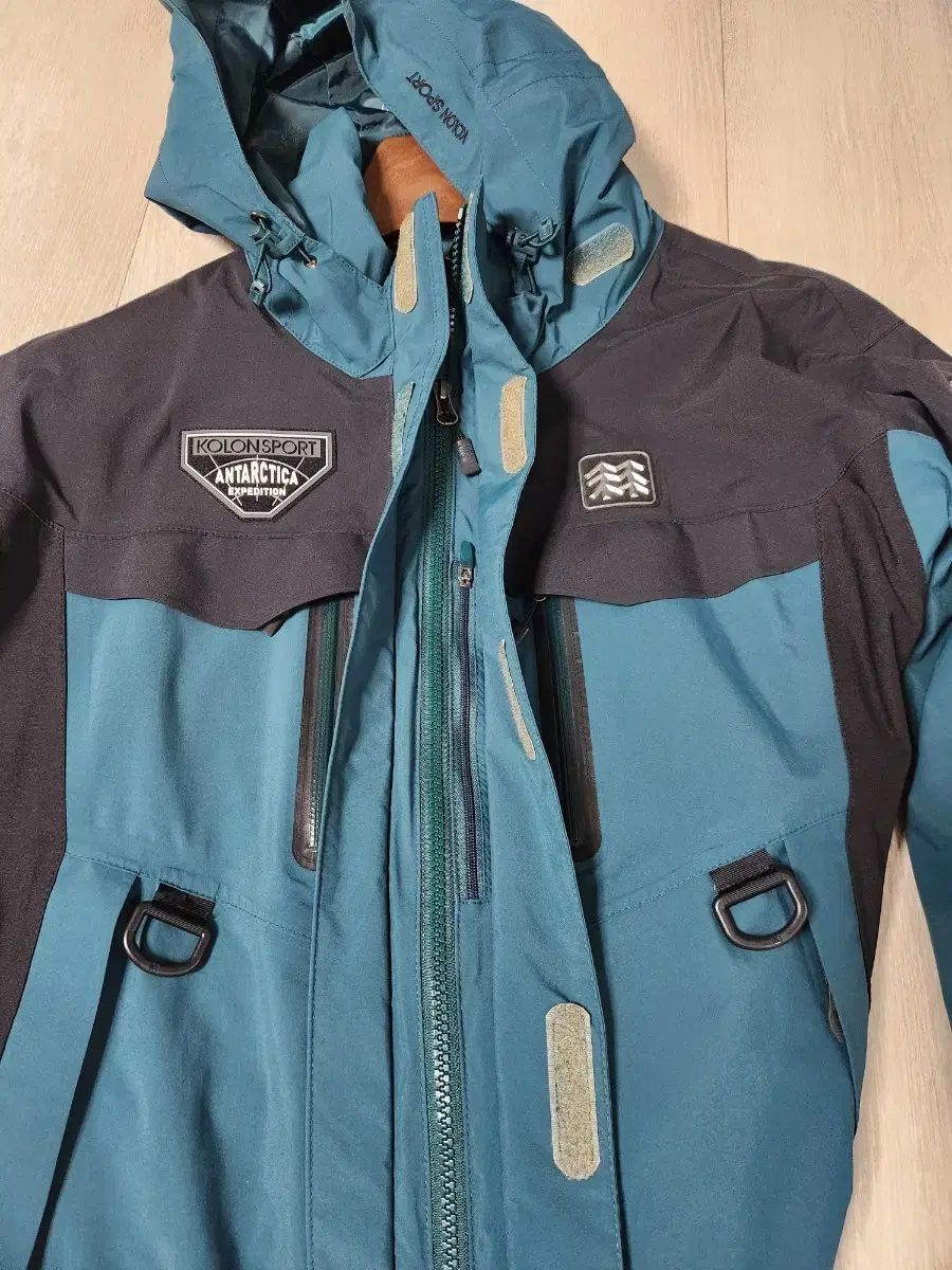 アンタクティカ ゴアテックス