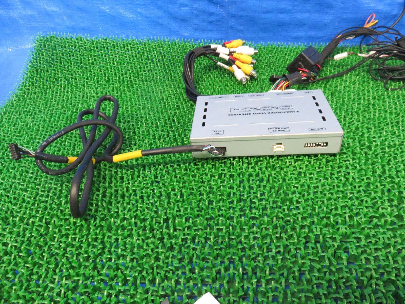 SFC2375 車載用 マルチメディア ビデオ インターフェース BMW E93 ベンツ BENZ FFCRYSTALESIA_COM