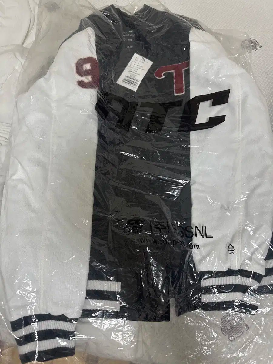 2018 年 LG TWINS ツインズ 野球ジャンパー