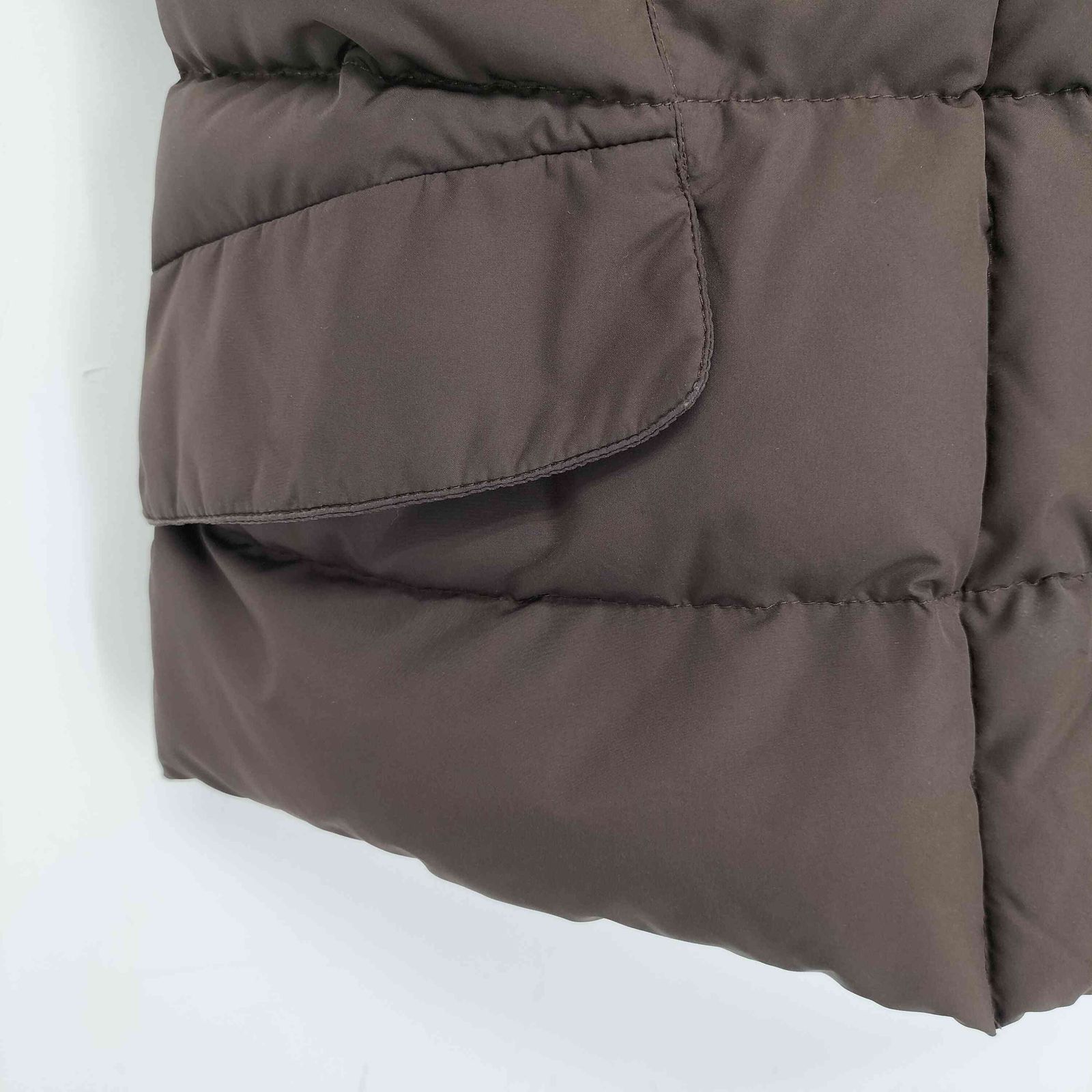 Salvatore Ferragamo(サルヴァトーレフェラガモ) グースダウンジャケット レディース EUR：42 【中古】【ブランド古着バズストア】 サルヴァトーレフェラガモ Salvatore Ferragamo グースダウン