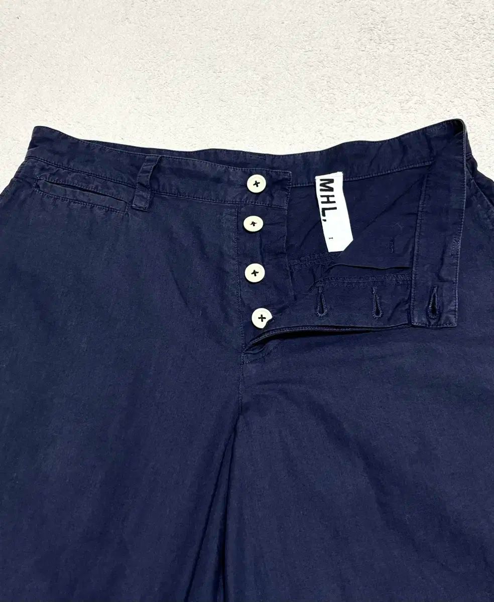 MARGARET HOWELL キュロットパンツ マーガレットハウエル COATED LINEN PLAINWEAVEキュロット