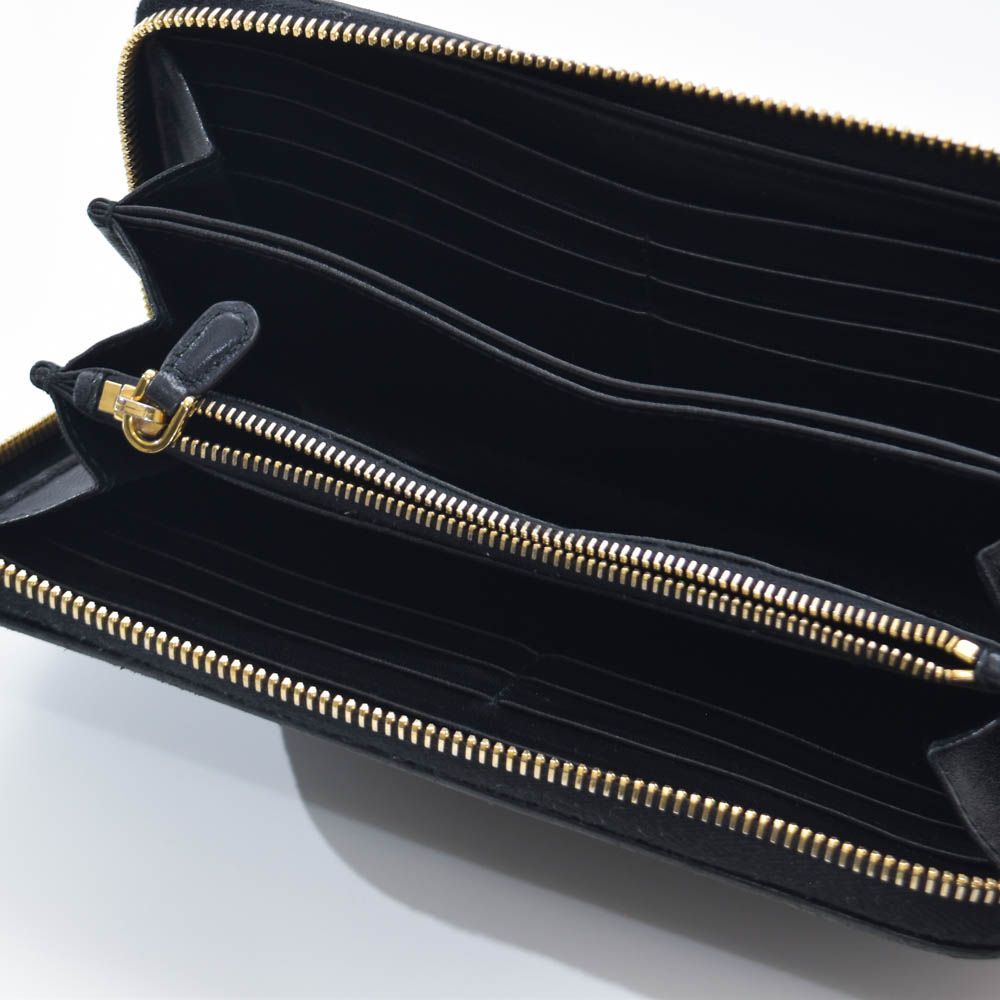 中古USED PRADA 財布 1ML506 ナイロン 250984801 中古USED PRADA 財布 1ML506 ナイロン 250984801 - メルカリ