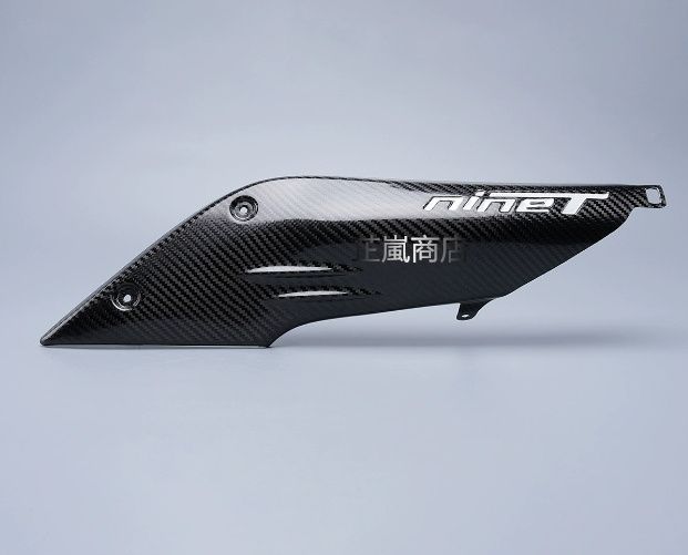 BMW RNINET 拿铁 用 本物カーボンファイバー製 サイドカバー 断熱防烫保護カバー 外装