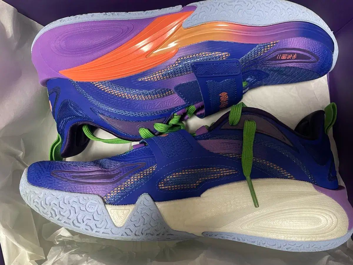 アンタ KAI2 バスケットボールシューズ ホワイト/ブラック/ブルー