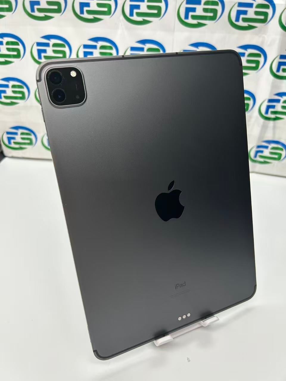 11インチ iPad Pro 第3世代 2021 WiFi＋cellularモデル 128GB スペースグレイ SIMフリー 訳アリ