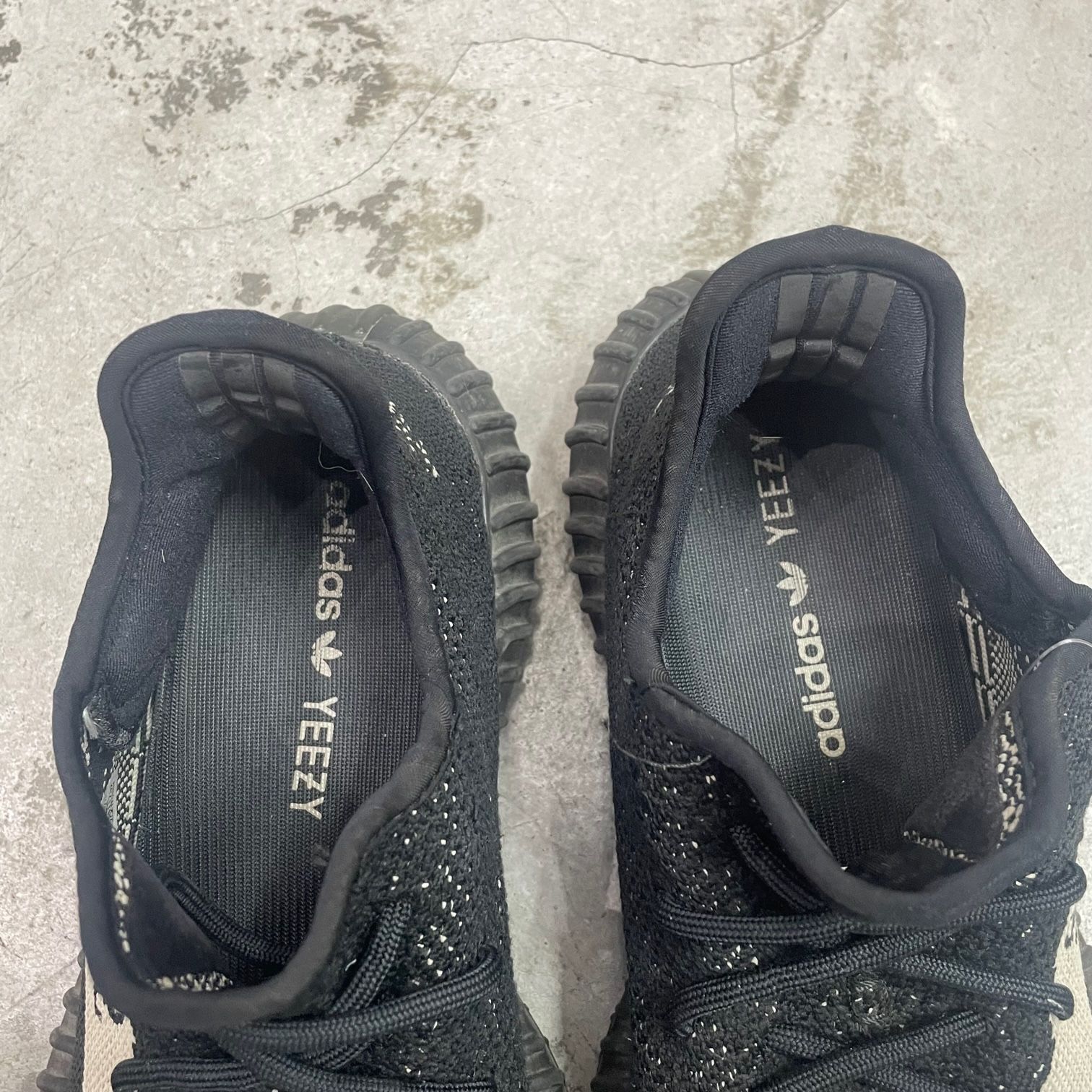国内正規 adidas YEEZY Boost 350 V2 Oreo BY1604 オレオ イージー 