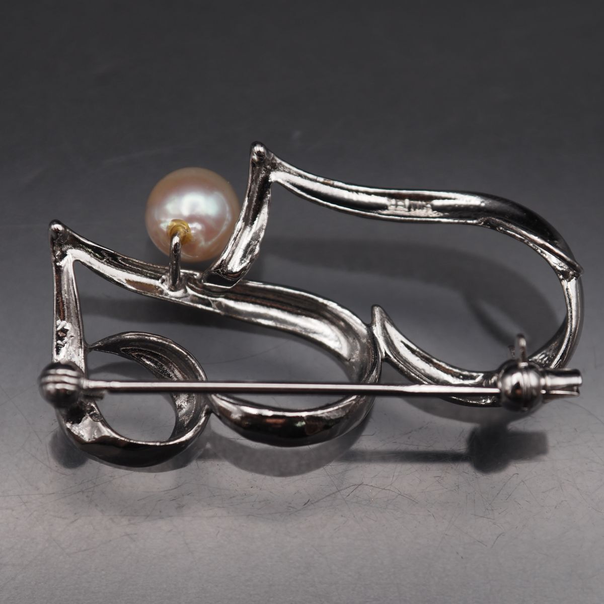 ブローチ兼ペンダントトップ 新品 イタリア製 本真珠 SILVER 刻印 ブローチ兼ペンダントトップ 新品 イタリア製 本真珠 SILVER 刻印