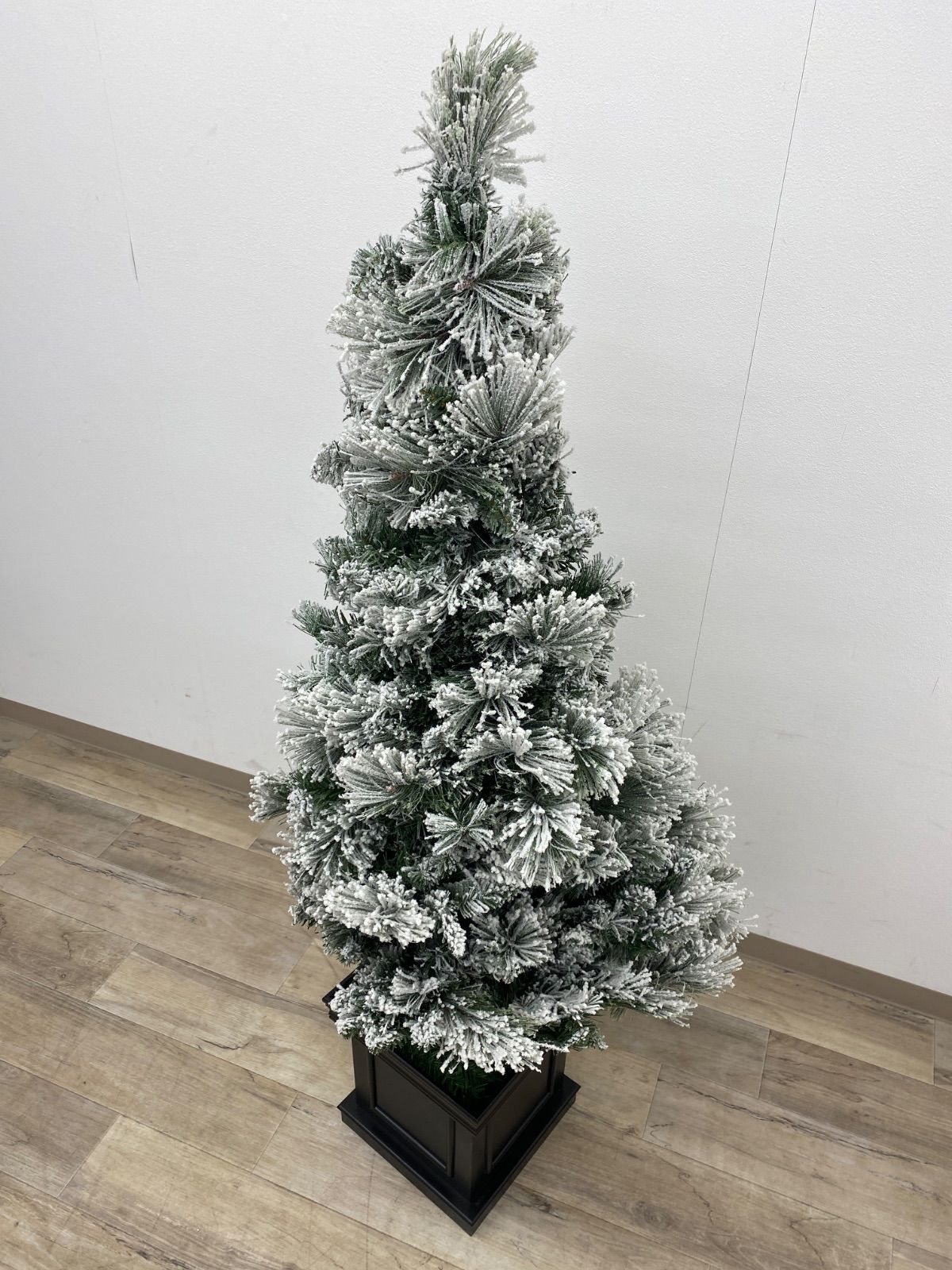 1F AY25102878 クリスマスツリー電飾付き 約137cm