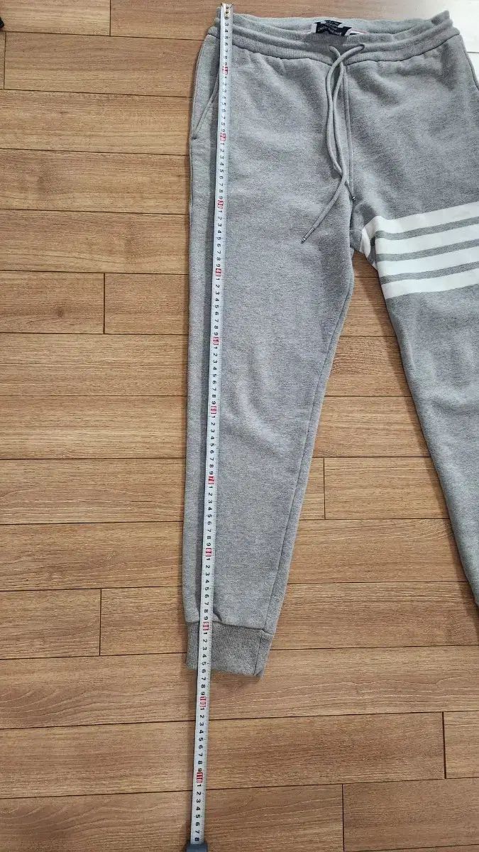 トム ブラウン ズボン グレー 31 33程度