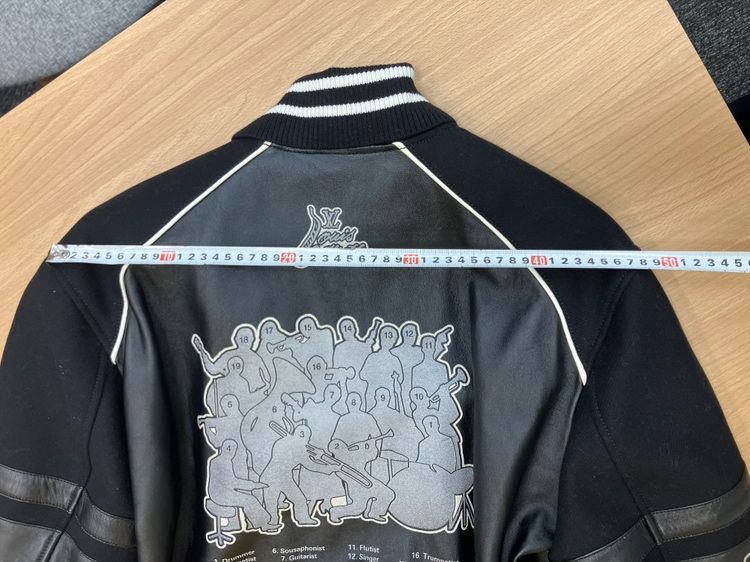 VUITTON