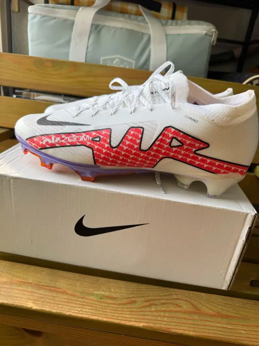 NIKE ナイキ エア ズーム マーキュリアル Vapor ヴェイパー
