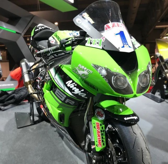 ヘッドライトステッカー ZX-6R SSP 受注製造 - メルカリ