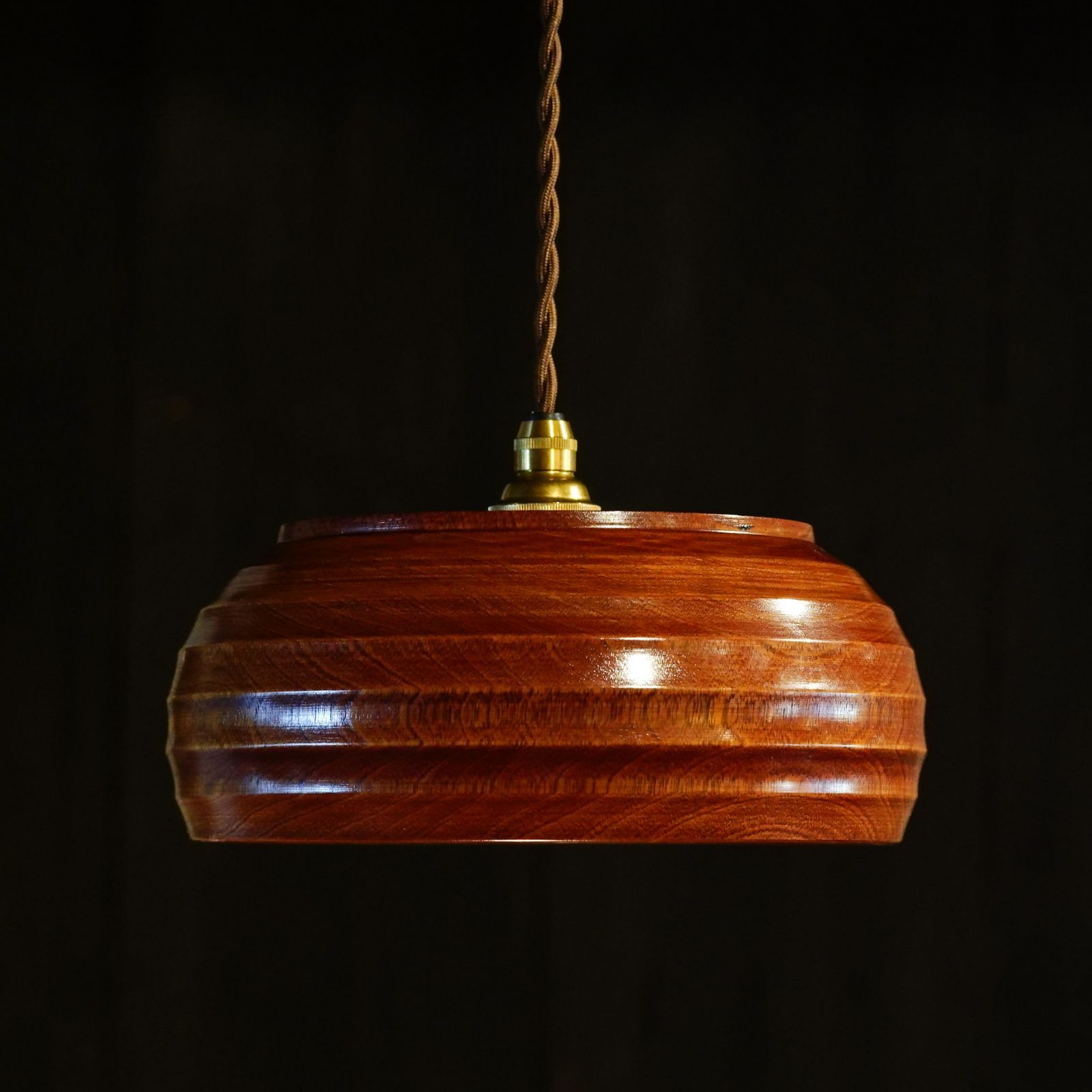 作地未詳｜木製｜菓子器｜ペンダントライト