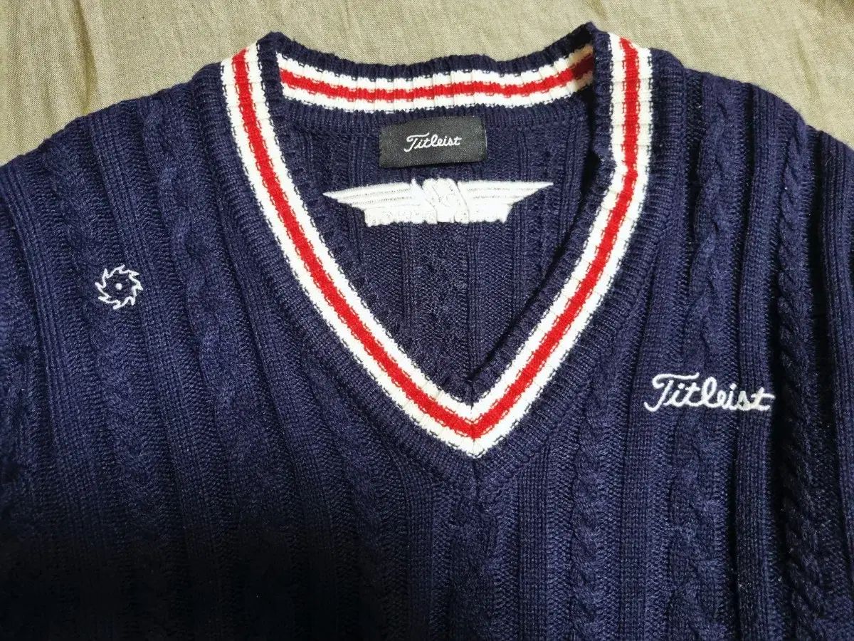 サマーセール！ Titleist タイトリスト ボキデザイン V 首 ニット スペシャル