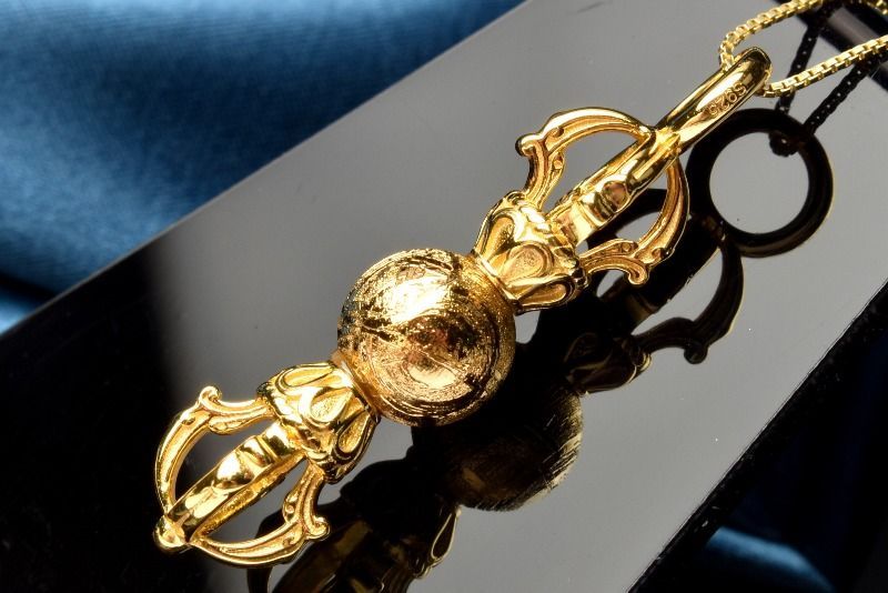 一点物〉ギベオン隕石（メテオライト）五鈷杵ペンダントGold｜金運