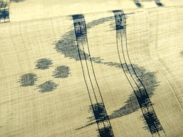 平和屋着物●上質な紬　藍　琉球絣文様　正絹　逸品　DAAS3832ps 平和屋着物○上質な紬 藍 琉球絣文様 正絹 逸品 DAAS3832ps - メルカリ