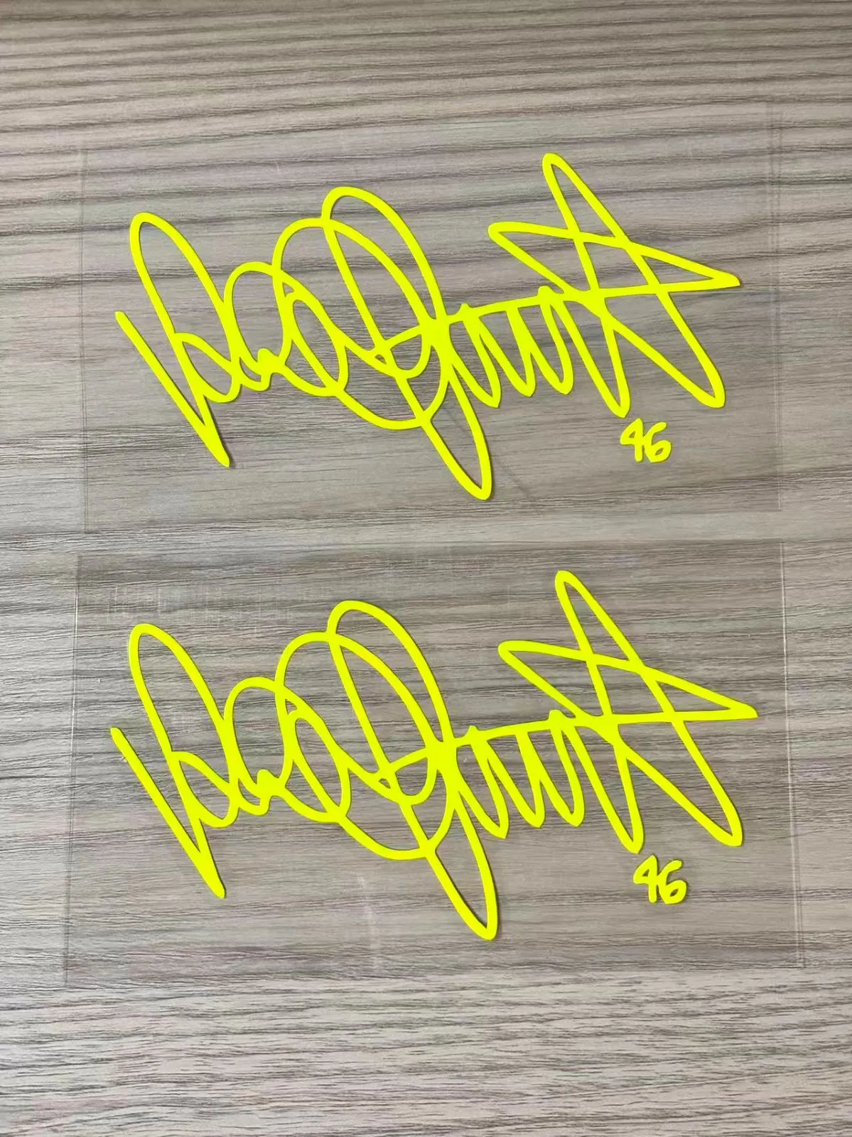 2025年最新】バレンティーノ・ロッシ サインの人気アイテム - メルカリ