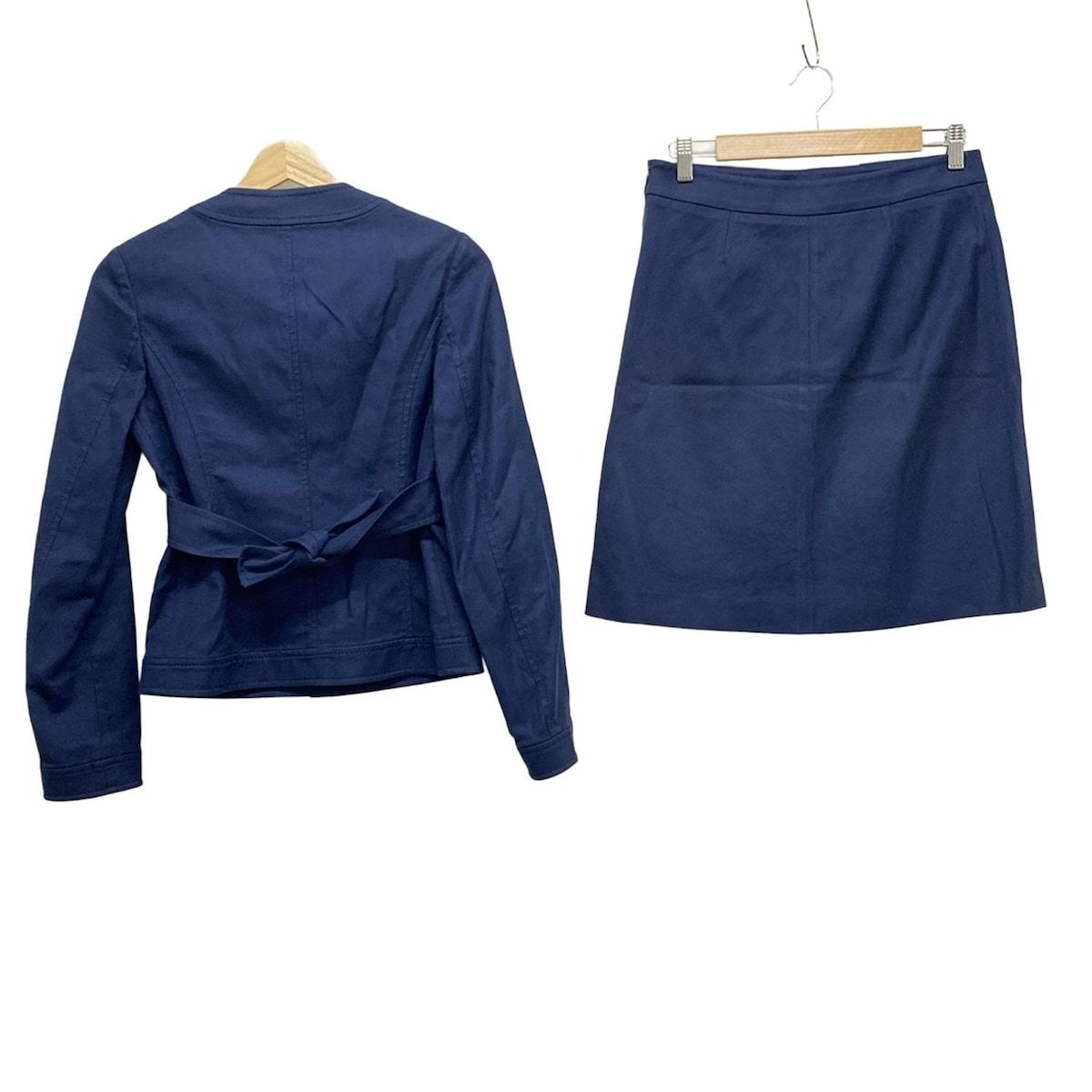 RED VALENTINO レッドバレンチノ スカートスーツ レディース - ネイビー フリル