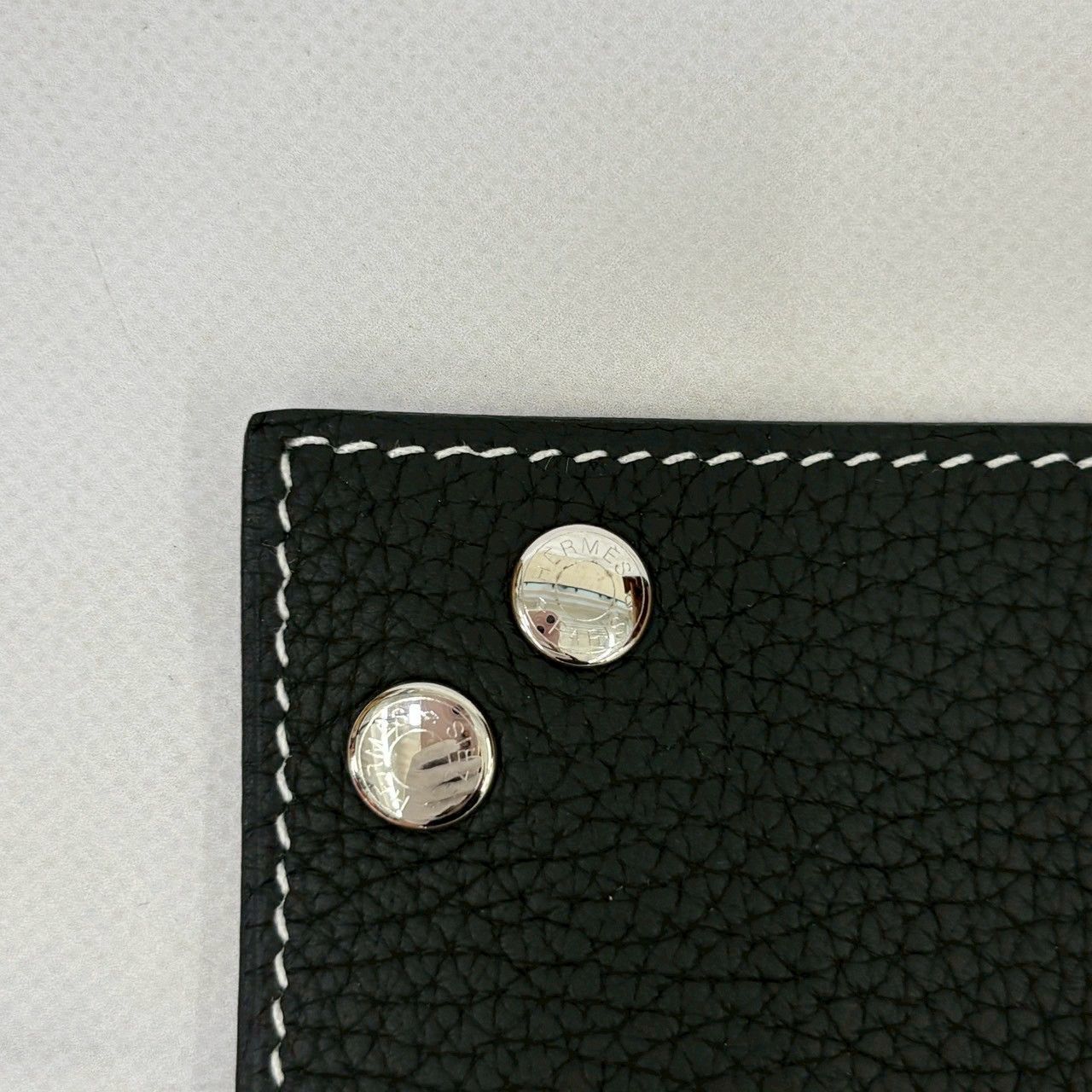 シルバー金具 白ステッチ