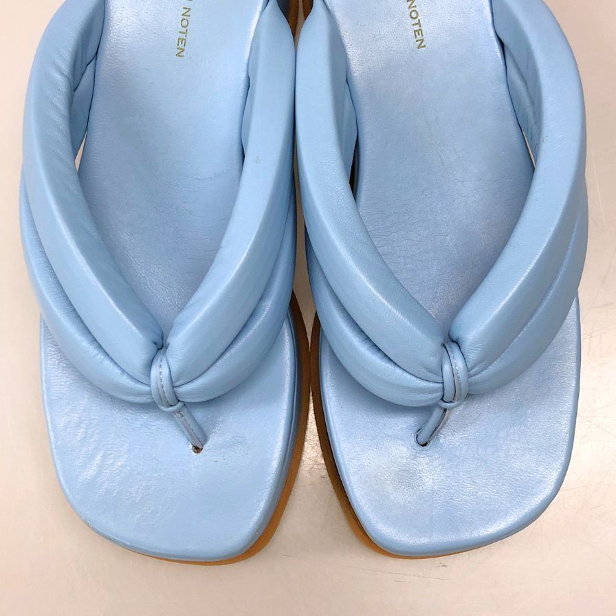 【大人気】DRIES VAN NOTEN ストライププラットフォームサンダル DRIES VAN NOTEN レザー プラットフォームサンダル | NET-A-PORTER