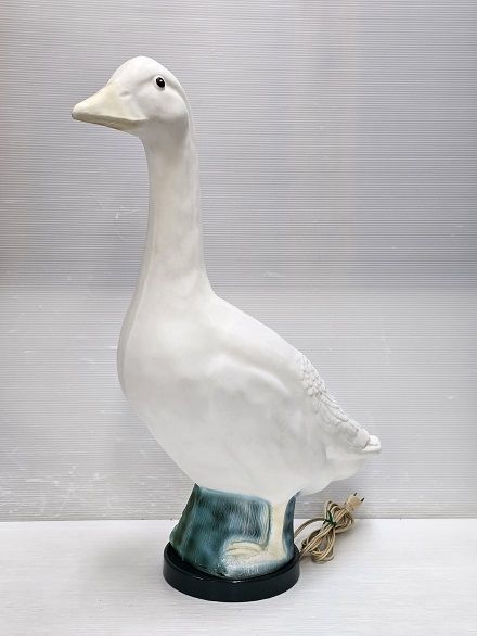 中古現状品】 アヒル ライト 照明 ランプ フロアライト 置物