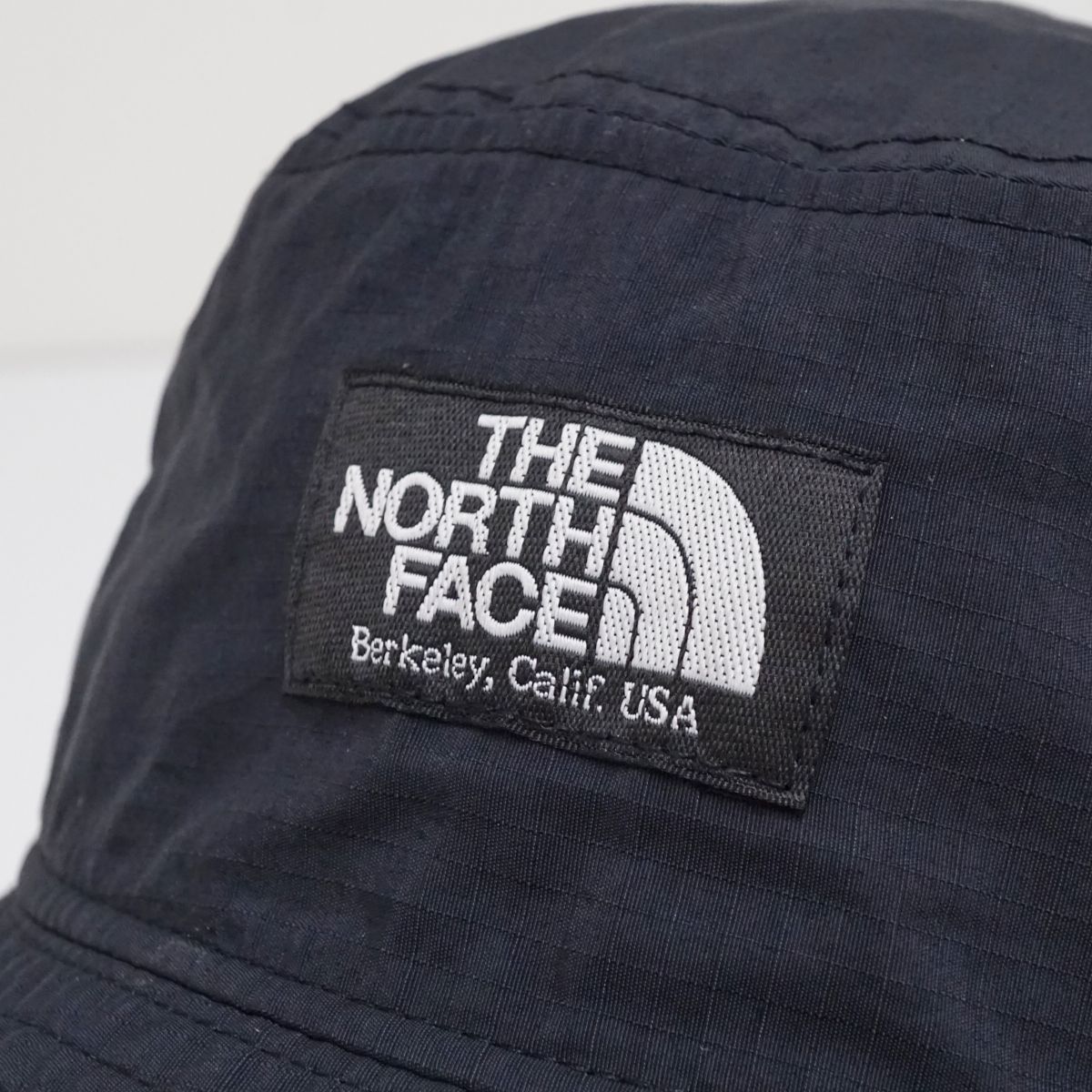 THE NORTH FACE キャンプサイドハット Mサイズ USED美品 NN41906 ザノースフェイス CampSideHat ブラック ナイロン 軽量 ロゴ バケハ 帽子 X5825