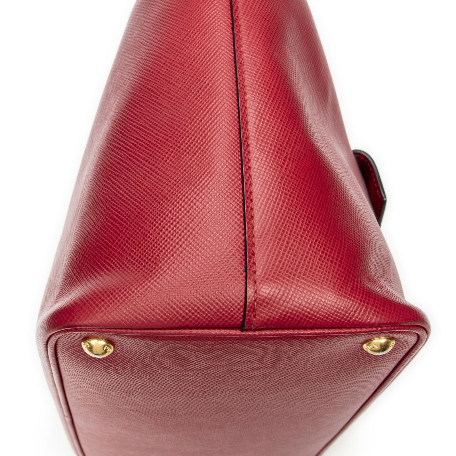 PRADA プラダ赤サフィアーノレザーA