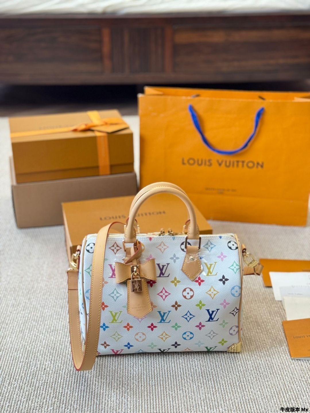 ☆売り切り☆早い者勝ち✨Louis Vuitton ゴールド ハンドバッグ LOUIS VUITTON 偽物 ミニバッグ ボックス型 モノグラム ゴールド