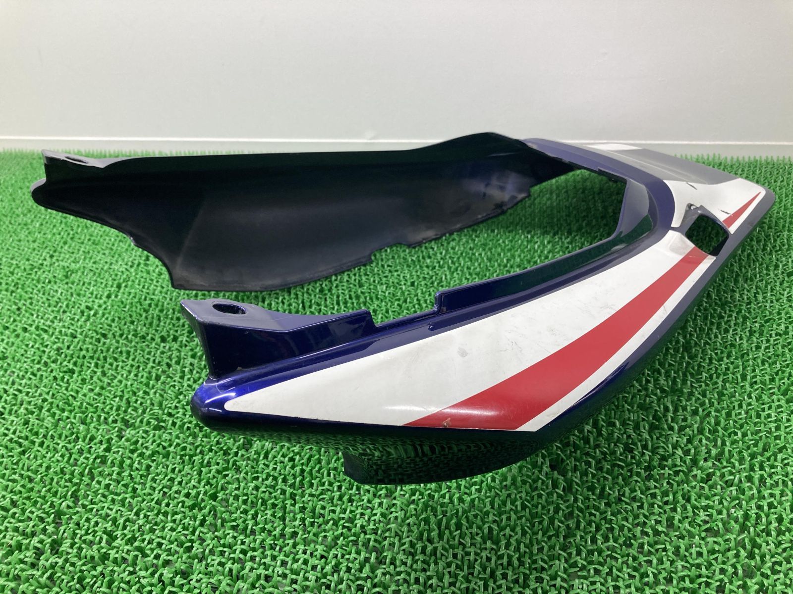 CB400SF テールカウル 青/白/赤 MCE ホンダ 純正 中古 バイク