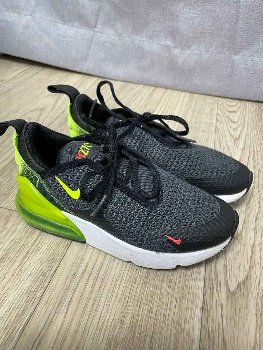 NIKE(ナイキ) エアー 180