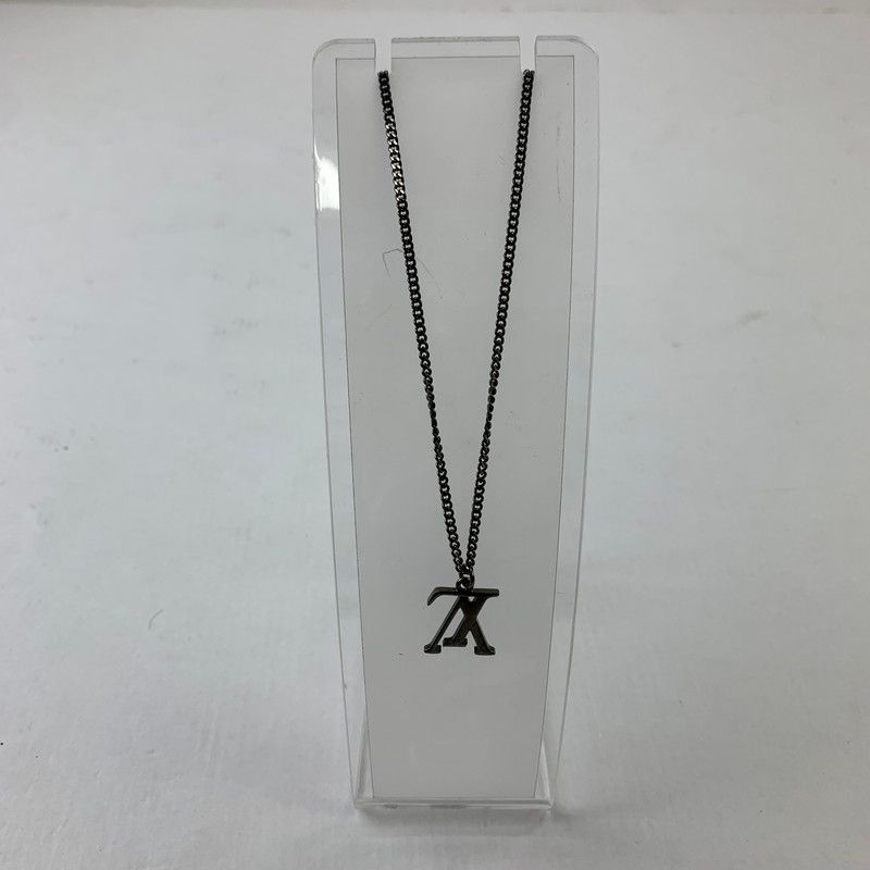 SWAROVSKI Straykidsバンチャン着用ネックレス 📸 | BANGCHAN x SWAROVSKI (@swarovski) for NYLON JAPAN APRIL