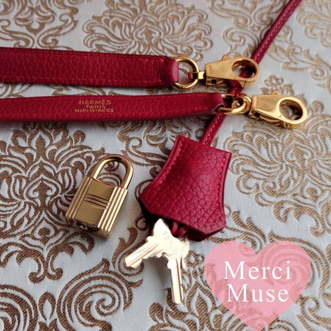 ルージュヴィフｘゴールド金具