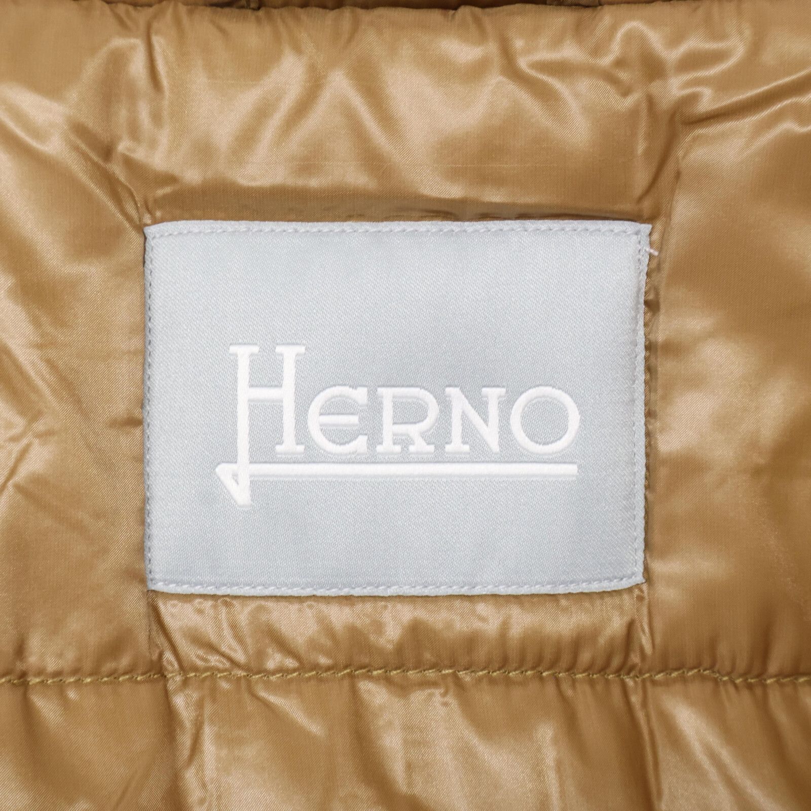 HERNO ヘルノ GI000084G ｷｬﾒﾙ ｴｺﾌｧｰ ﾌｰﾃﾞｯﾄﾞｼｮｰﾄﾀﾞｳﾝｼﾞｬｹｯﾄ 14A - メルカリ 