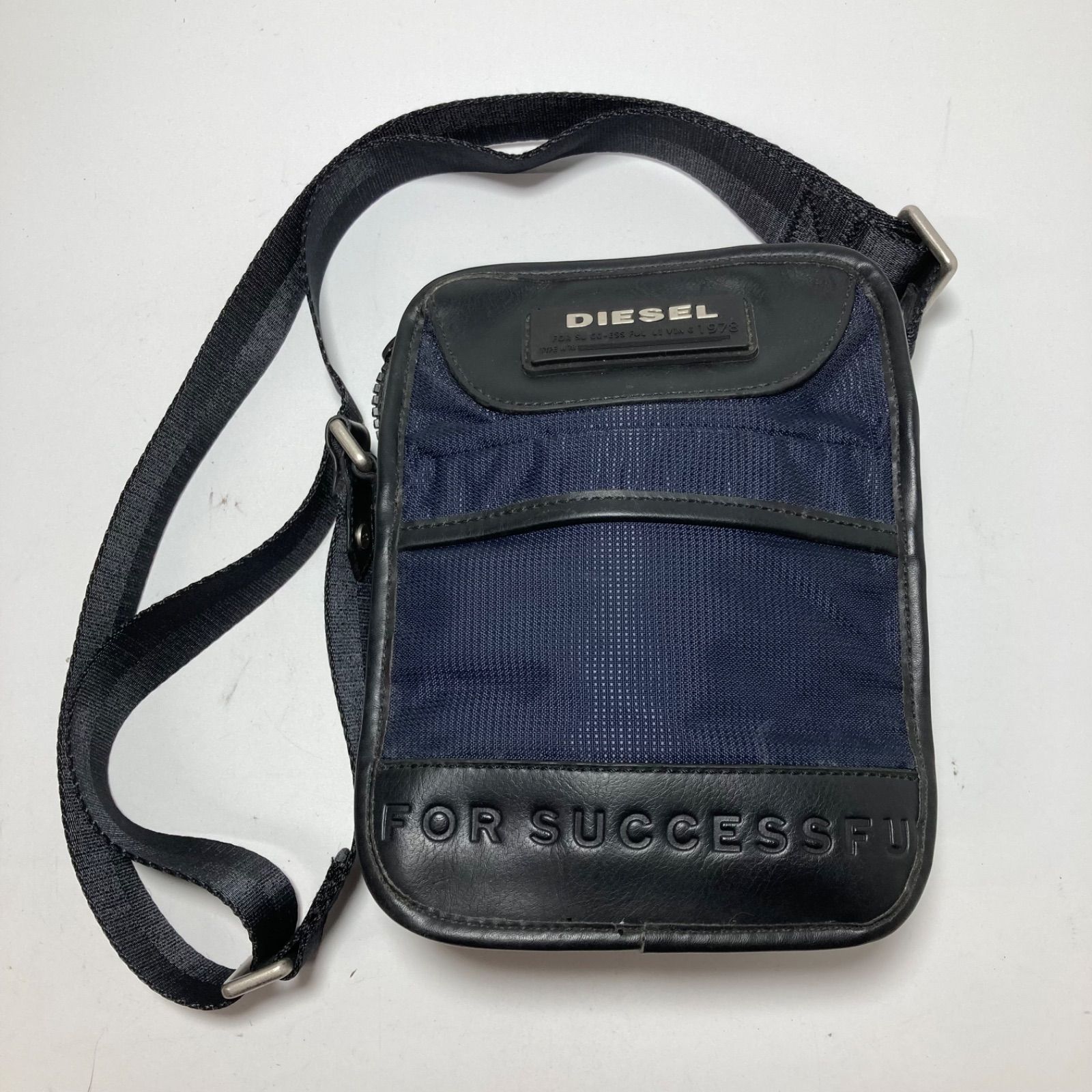 DIESEL ディーゼル ショルダーバッグ DIESEL - DIESEL ディーゼル ショルダーバッグ ハートロゴ