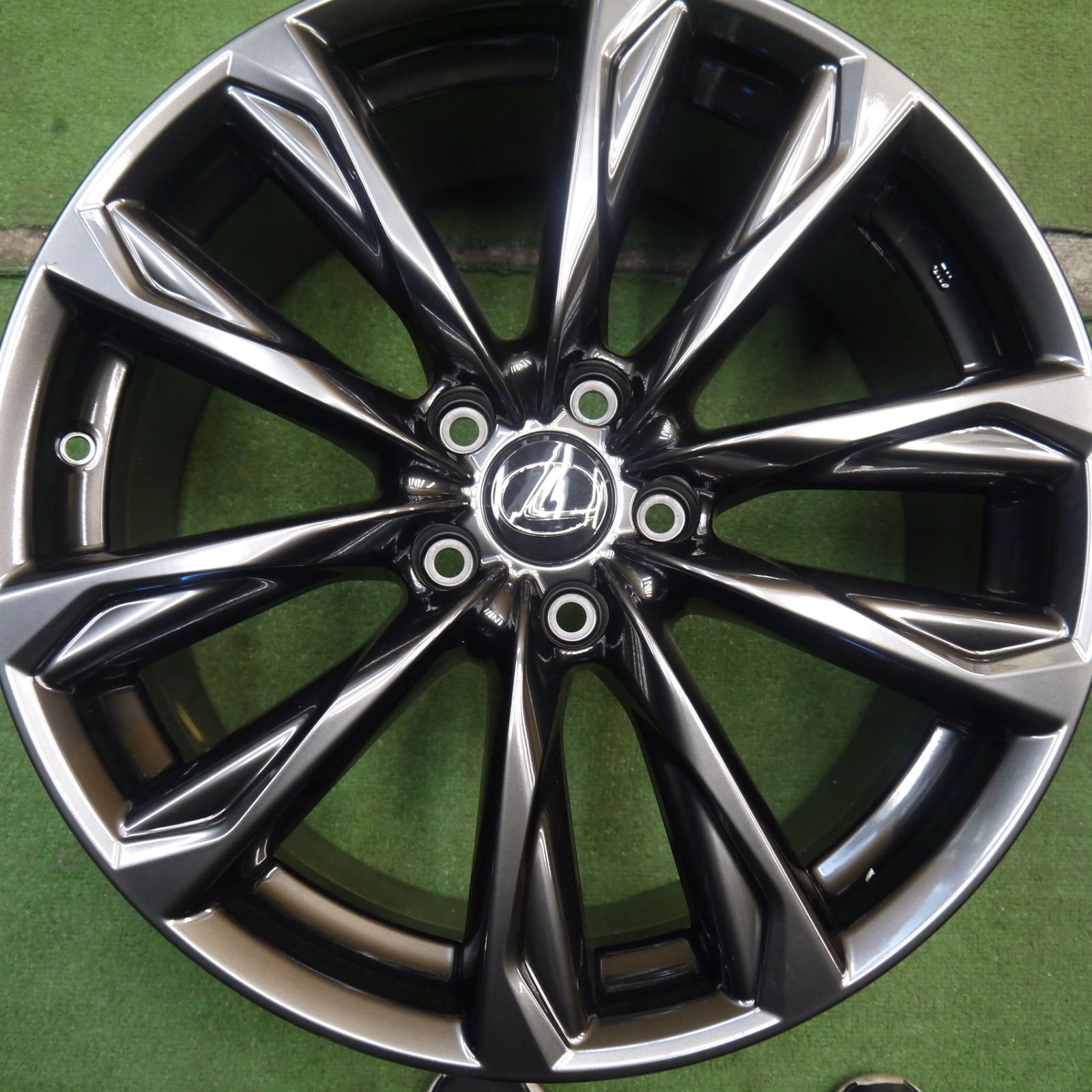 送料無料] 新車外し☆レクサス IS Fスポーツ 純正 ホイール 19