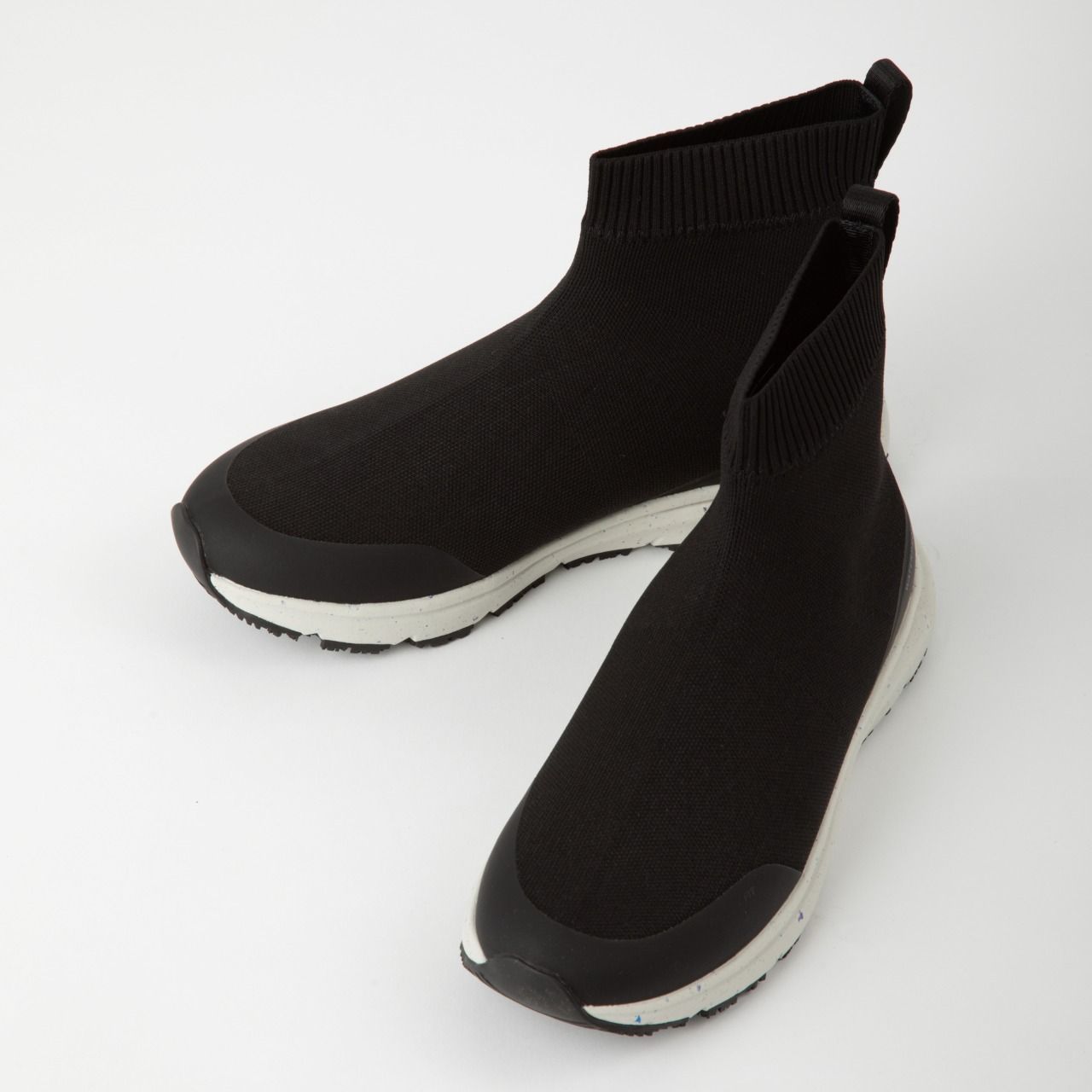 OIVIO FIT THE ORIGINAL [ Waterproof Hicut knit sneaker ] COOL BLACK