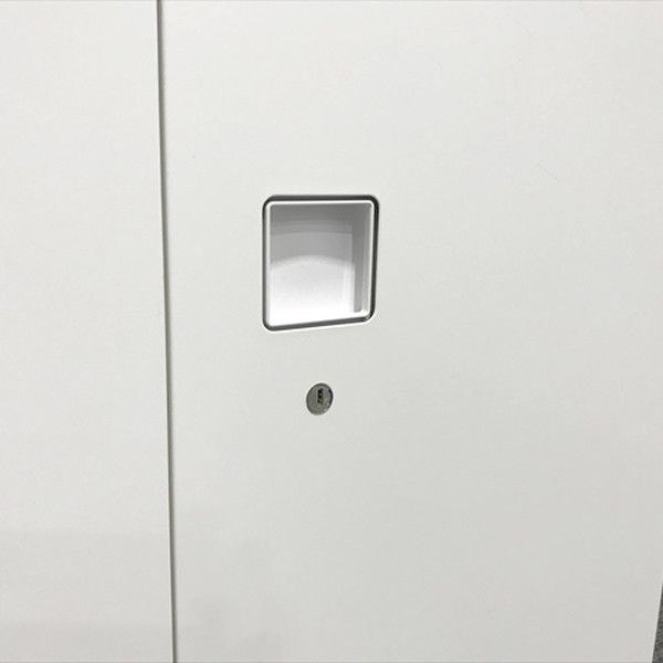 ホワイト