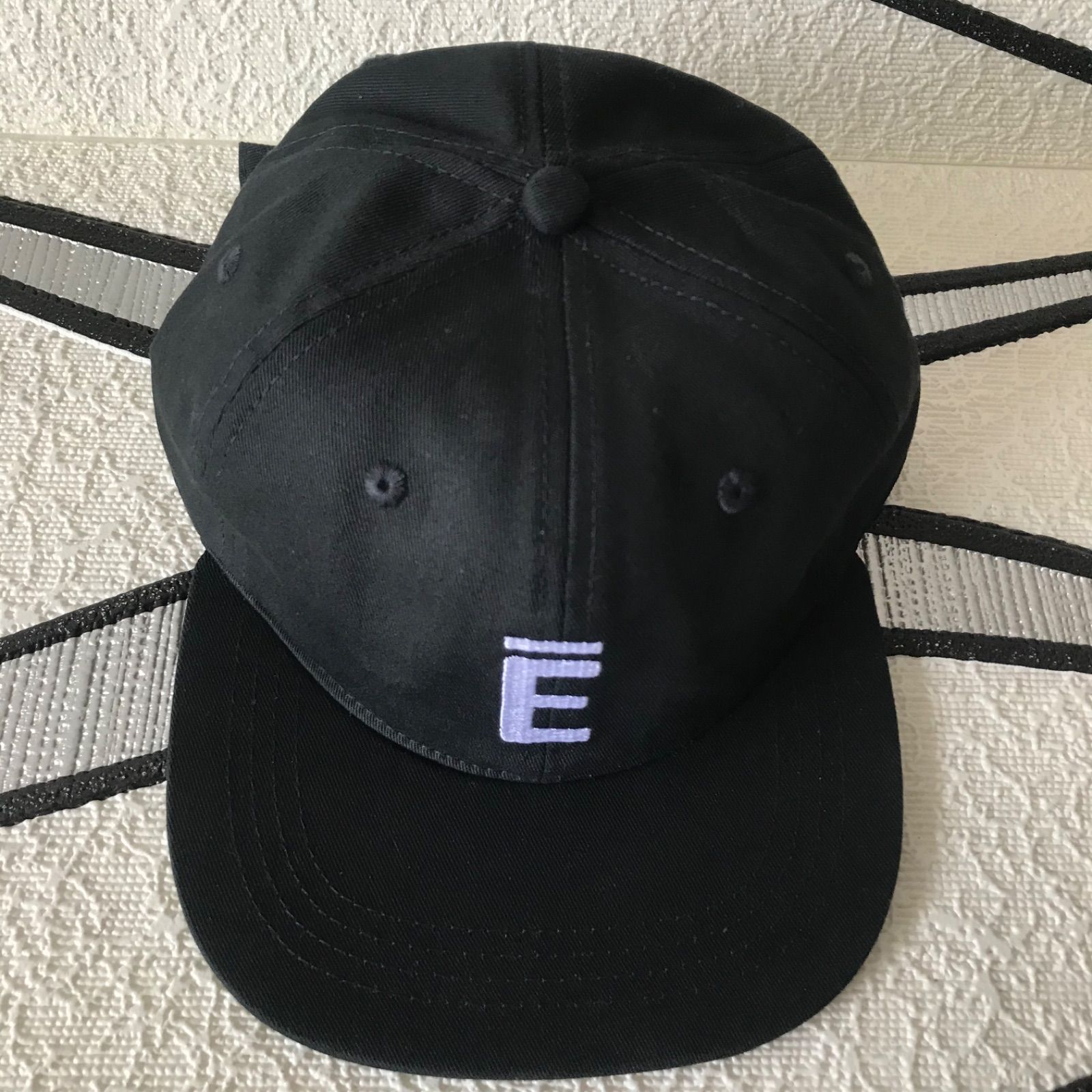新しい到着 ennoy Eロゴ キャップ - 帽子